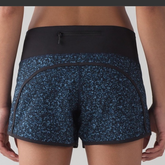 🎁Lululemon Run Times Short-Daisy Dust Illuminight Black-12🎁 - Picture 10 of 11